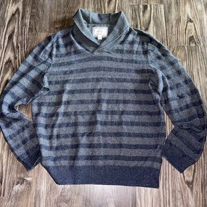 Luxury jean blue sweater by Jos A. Bank